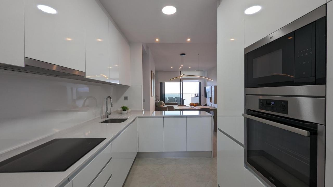 בנידורם Sunset Cliffs Stylish Apartment מראה חיצוני תמונה